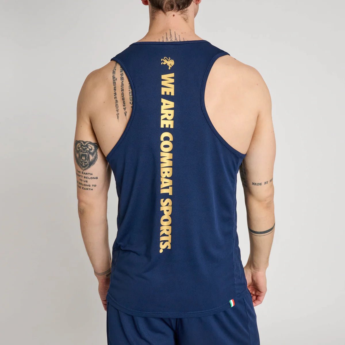Rückansicht des blauen Leone DNA-Tanktops mit variablem, atmungsaktivem Webdetail