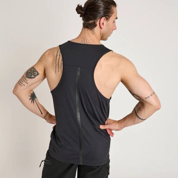 Rückansicht des Leone Black Lion Tanktops mit ergonomischem und atmungsaktivem Schnitt