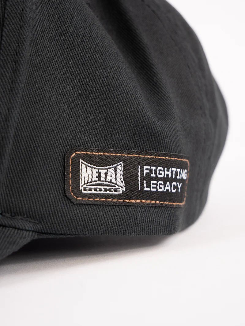 Rückansicht der Metal Boxing Cap mit Metallverstellclip