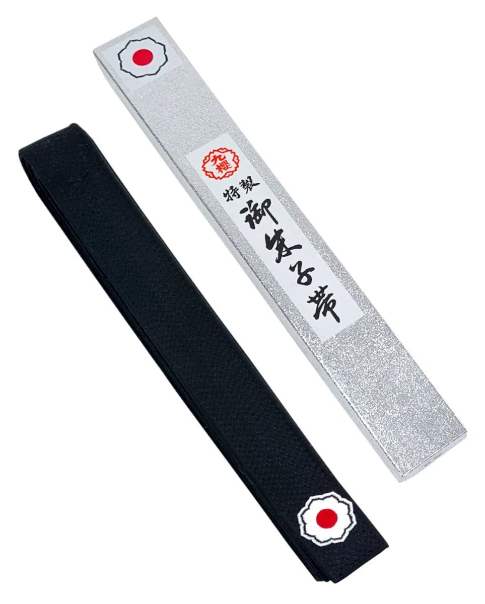 Cintura Nera KuSakura JGK Kodokan – Simbolo di Tradizione e Maestria - Fight Club Store