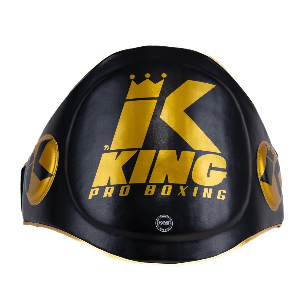 King Pro Boxing-Meistergürtel in Schwarz und Gold mit mehrschichtigem Bauchschutz.