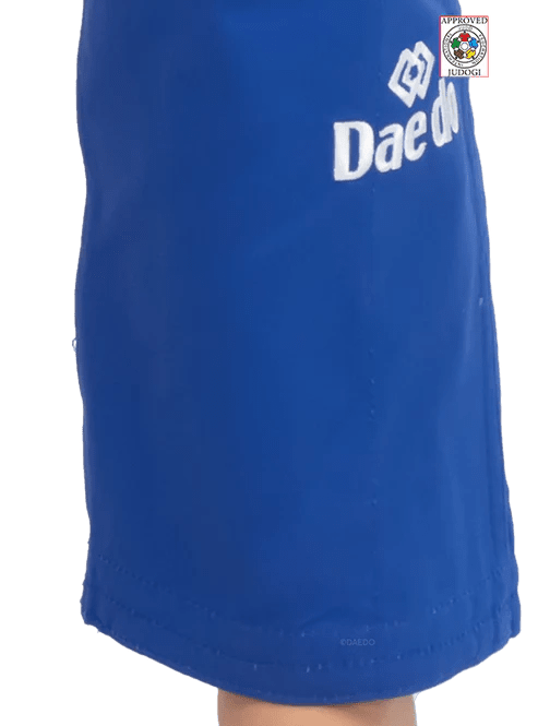 Dettaglio del pantalone IJF Approved sul Judogi Blu Daedo 750g