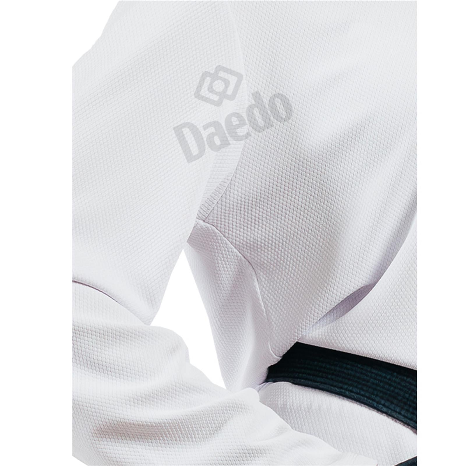 Dobok DAEDO Competición Cuello Negro WT