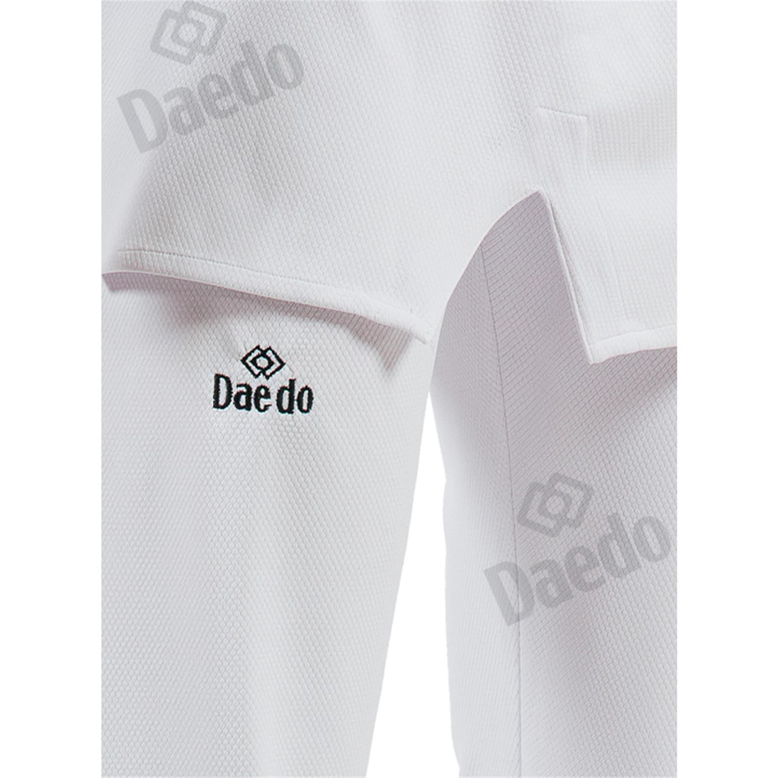 Dobok DAEDO Competición Cuello Negro WT