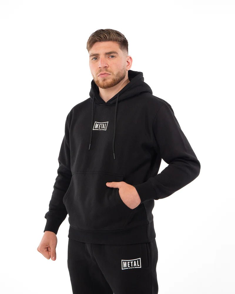 Detalle de bolsillo delantero y costuras duraderas Sudadera con capucha Black Metal Boxing