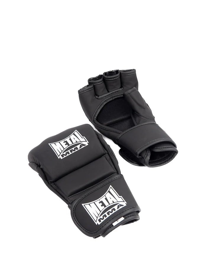 Vista da palma das luvas The Claw MMA Metal Boxing, detalhe do sistema de fechamento com elástico e velcro