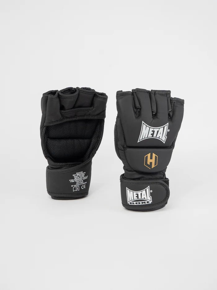 Pohled zepředu MMA Oficiální rukavice Hexagone Metal Boxe, detail vycpávky kloubů