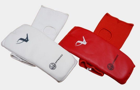 Guantini Karate Arawaza WUKF | Protezioni Shobu Ippon Professionali - Fight Club Store