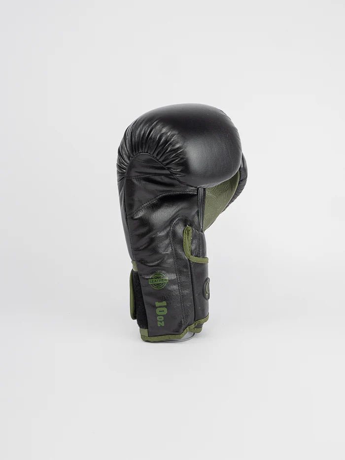 Vue intérieure des gants professionnels Omega Metal Boxing noir kaki