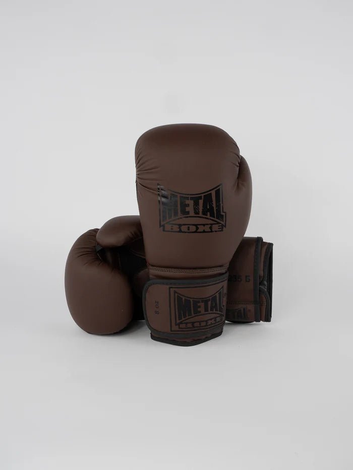 Vooraanzicht van Metal Boxing Steel Brown-handschoenen in zwart en bruin vintage stijl