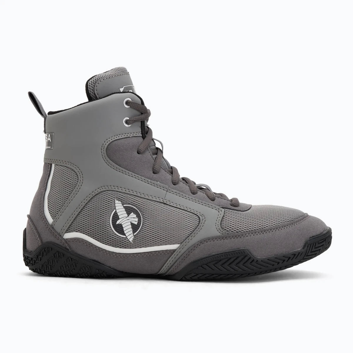 Hayabusa Pro Boxschuhe in Grau mit besonderer Traktion und gerillter Sohle.