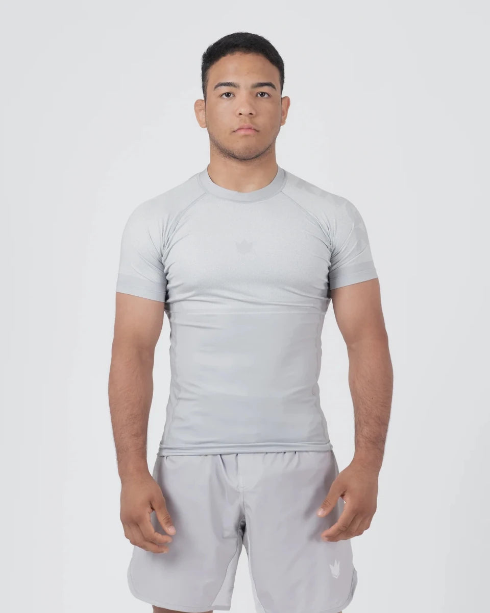 Vista frontal de la licra técnica Kingz Ghost para deportes de combate y No-Gi