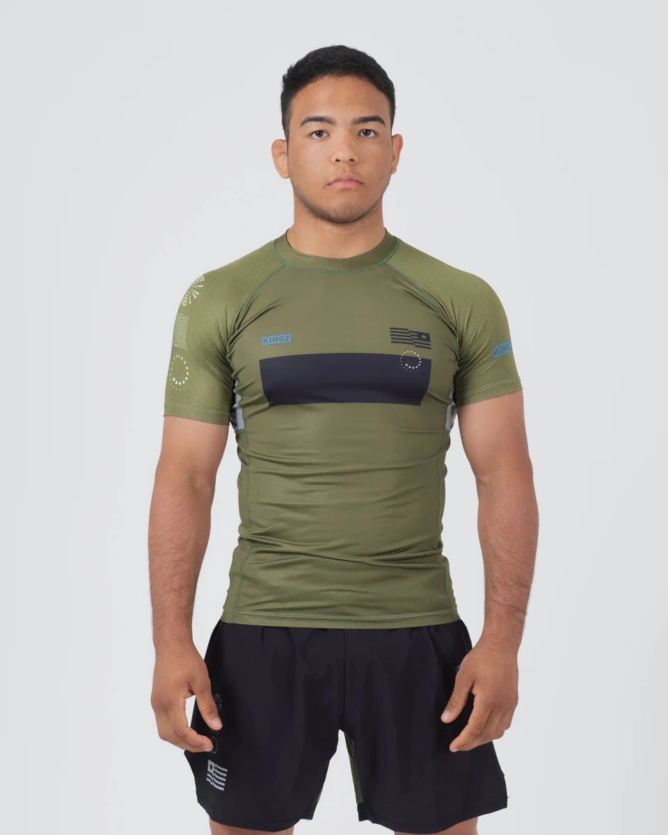 Vista frontal de la licra técnica Kingz Trooper para Jiu Jitsu y deportes de combate