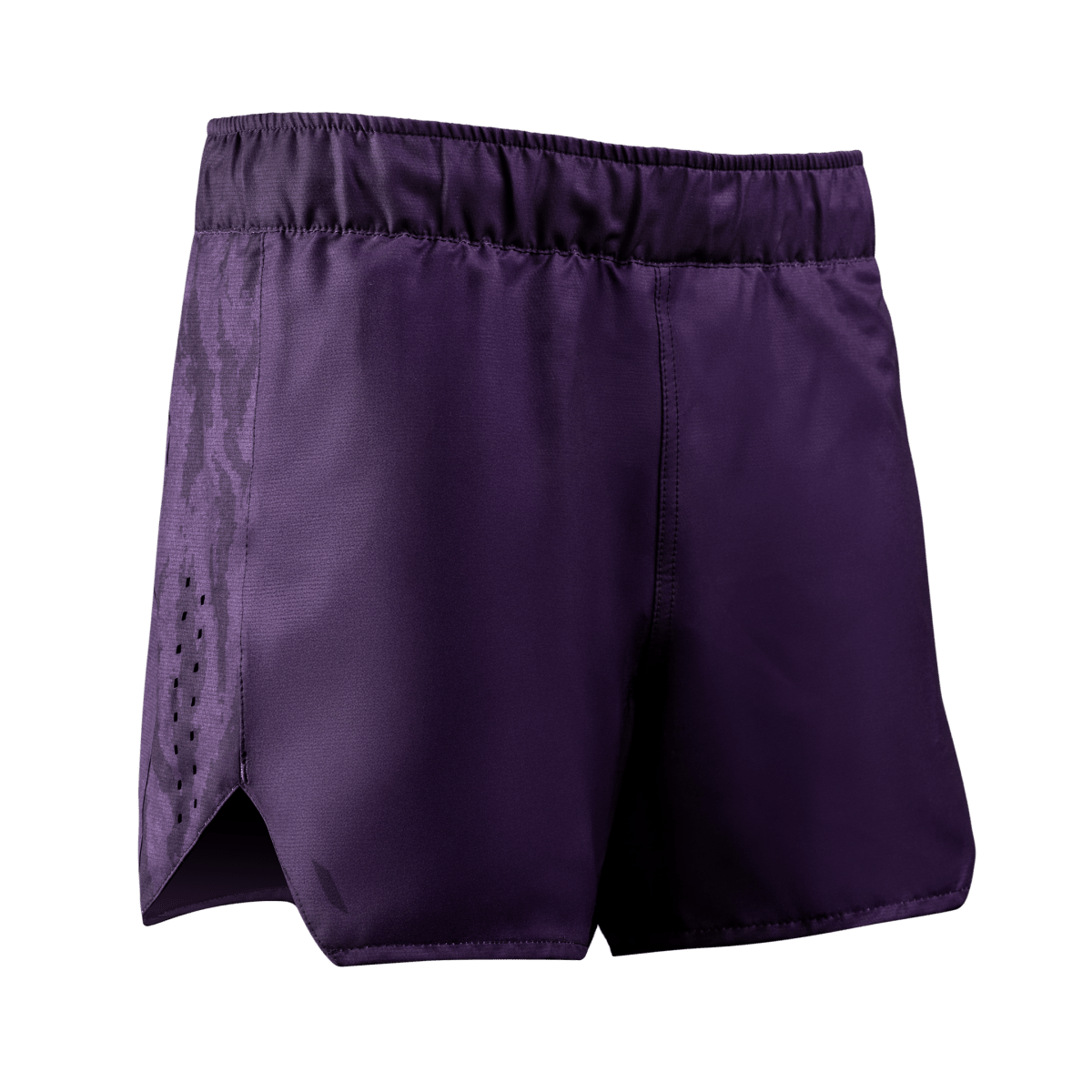 Vista frontal del pantalón corto morado Hayabusa Apex para mujer, corte de alto rendimiento específico para atletismo femenino