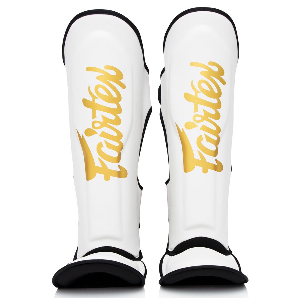 FXB Fairtex professionelle Schienbeinschoner. Optisches Weiß für intensives Sparring