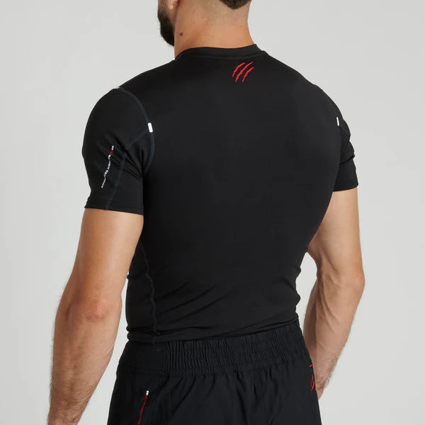 Vista trasera de la camiseta de compresión negra Leone 1947 Primal Instinct