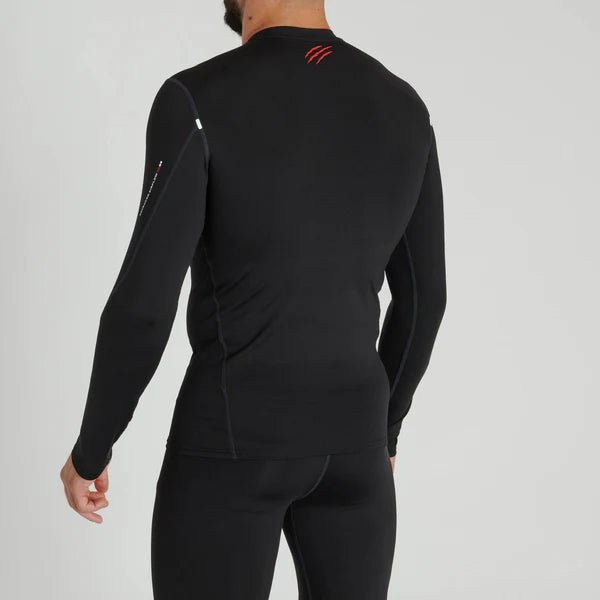 Rückansicht des schwarzen Leone Primal Instinct Rashguards mit belüfteten Einsätzen
