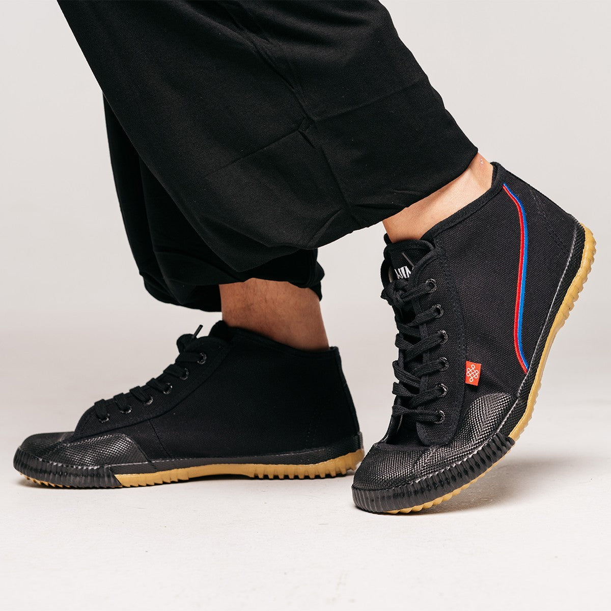 Medium Profile Shaolin Hi-Top FUJIMAE Shoes