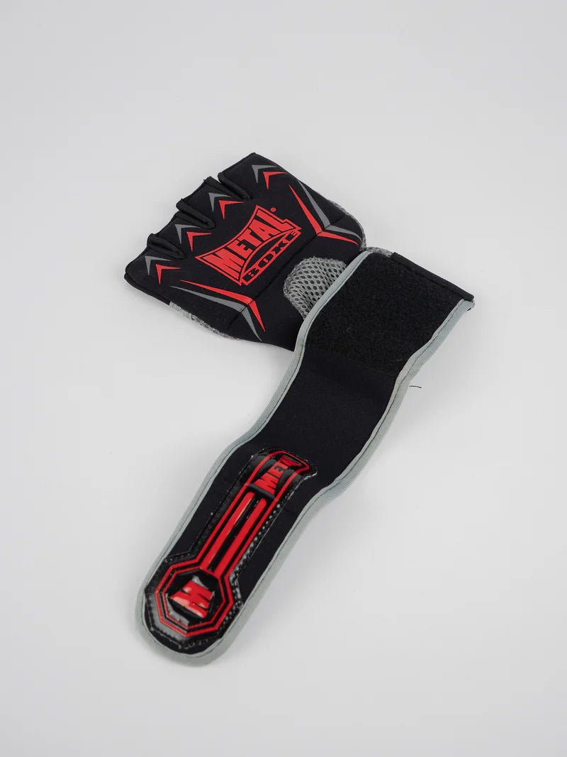 Detail of the unfastened Metal Boxe Extrem Gel single liner, focus on the neoprene structure