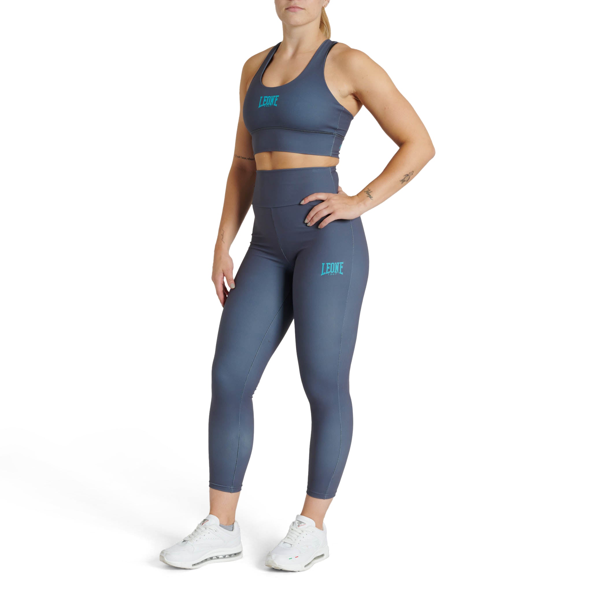 Camiseta femenina con logo Leone WACS