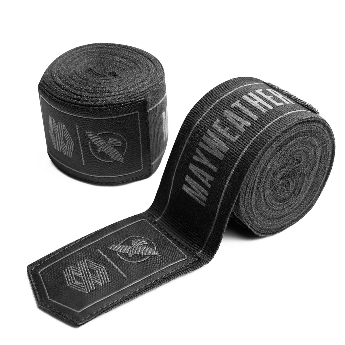 Discos enrollados de Mayweather Hayabusa, vendas elásticas para manos de 180 pulgadas en negro y gris, con letras en gris oscuro y discretos logotipos de 'MAYWEATHER'