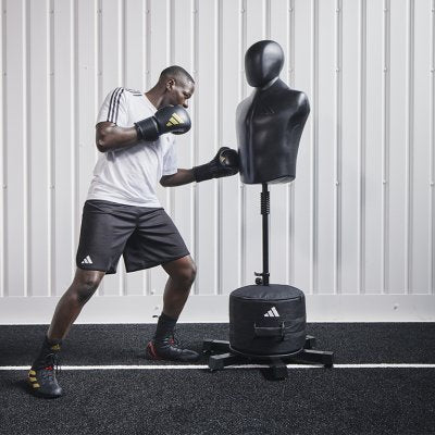 Modularer Bodentorso Adidas Max – Realismus und Fortgeschrittenes Training