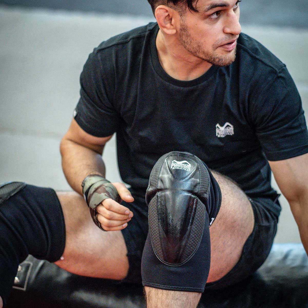 Ginocchiere Professionali Phantom RIOT Pro in Neoprene - Fight Club Store