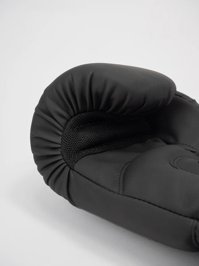 Vista del palmo dei guantoni Metal Boxe Starter nero kaki, protezione dita integrata