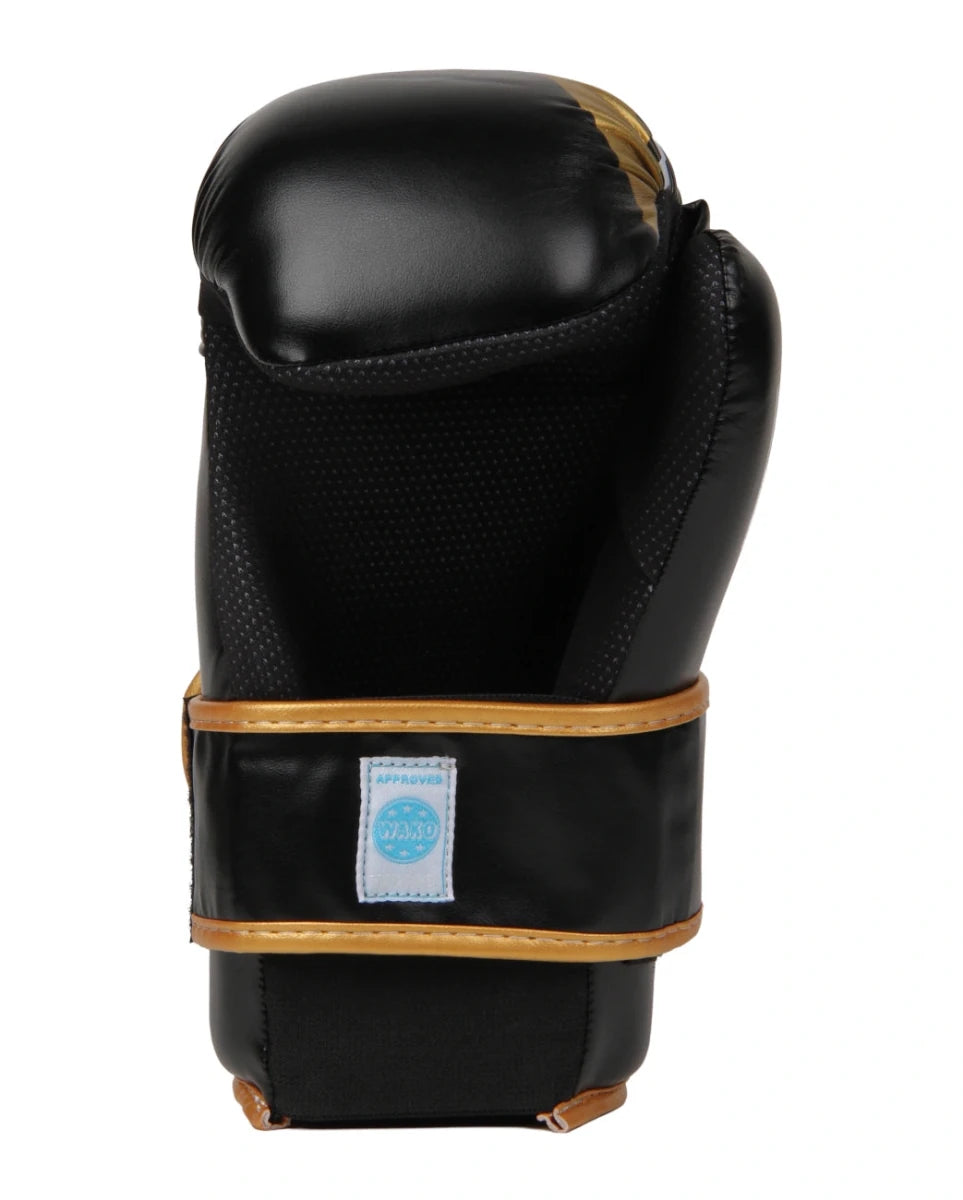 Detail of the open palm of the Point Fighting glove for maximum ventilation and grip