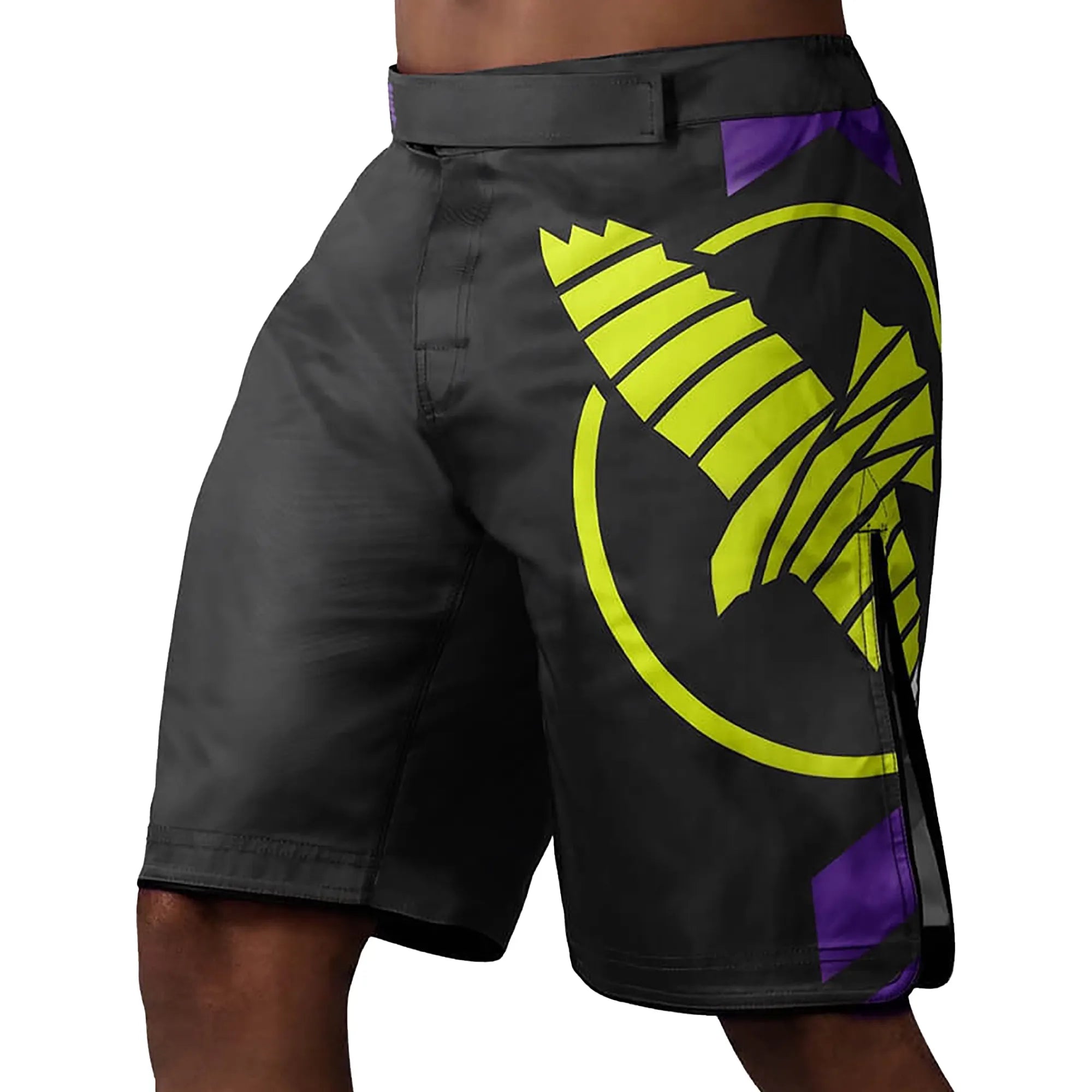 Pantaloncini Hayabusa Icon MMA neri vista frontale per combattimento e grappling.