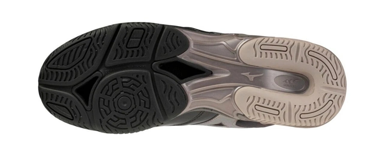 Suola tecnica con ammortizzazione Wave per scarpa da boxe nera.