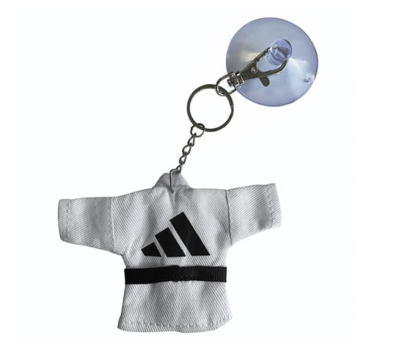 Portachiavi mini kimono da karate Adidas.Colore bianco con logo nero e cintura nera in vita