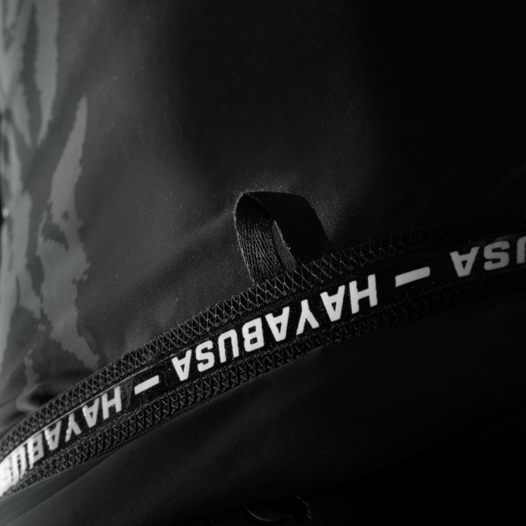 Rash Guard Hayabusa Apex a Maniche Corte – Prestazioni Superiori e Grip Totale