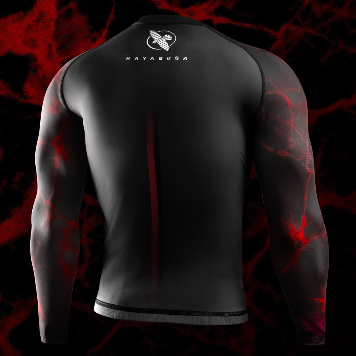 Tampak belakang Rash Guard UFC BJJ hitam dan merah, menonjolkan jahitan datar yang diperkuat