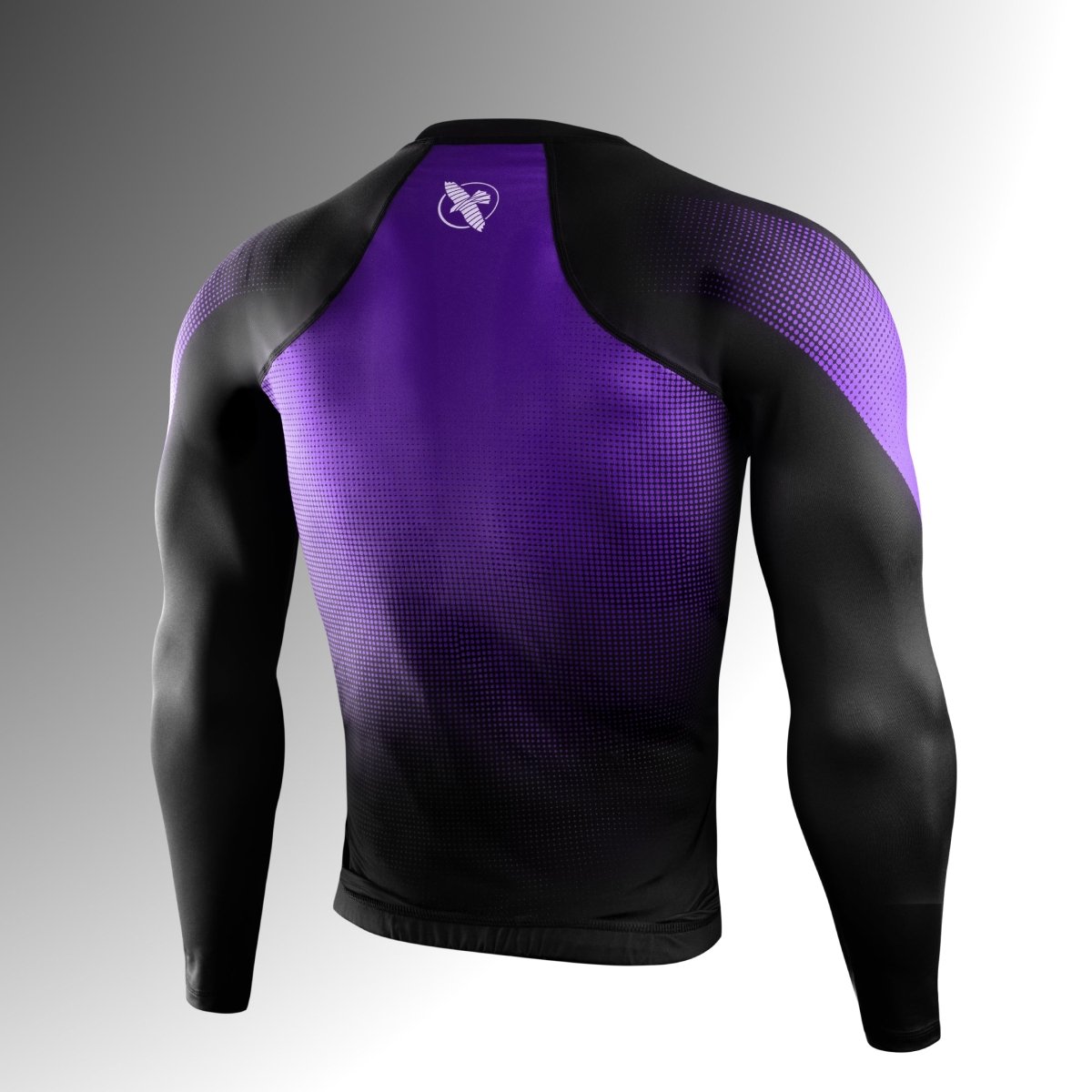 Zadní pohled na Hayabusa Pro Ranked fialový rashguard, ultra odolná tkanina 200 GSM