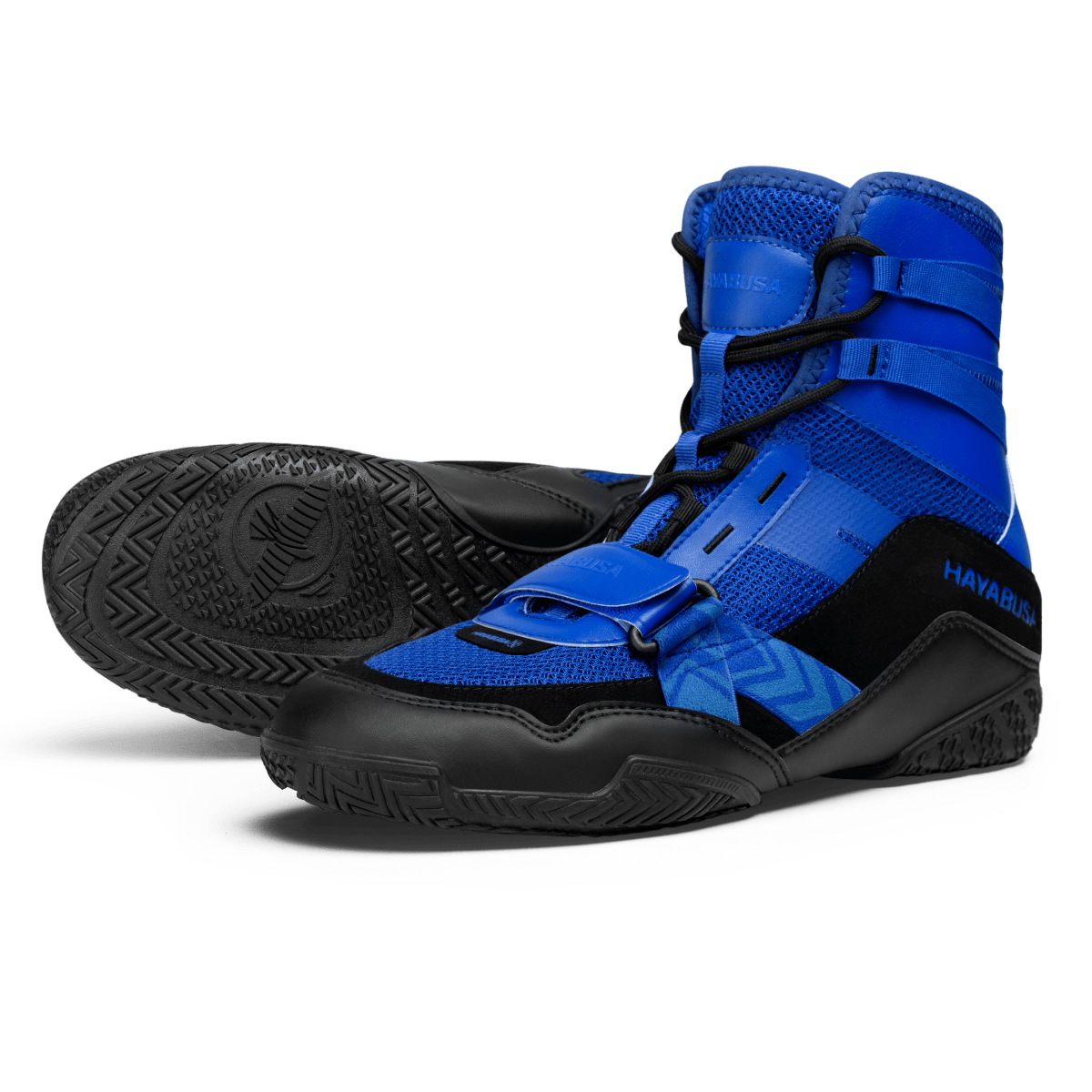 Vista frontal del par de zapatos de boxeo Hayabusa Strike azul real