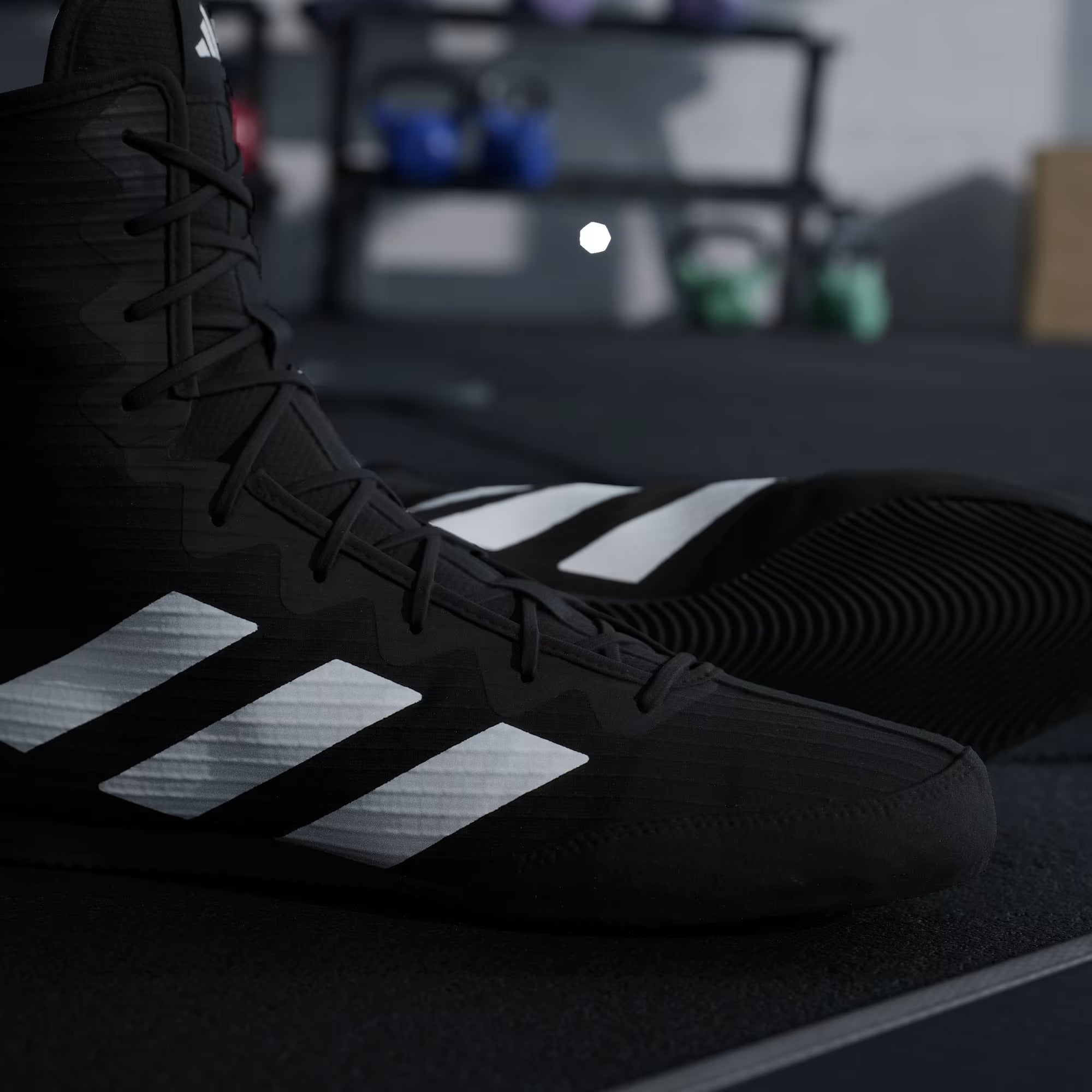 Adidas Box Hog 4 Kern Schwarz | Leichte und Atmungsaktive Boxschuhe
